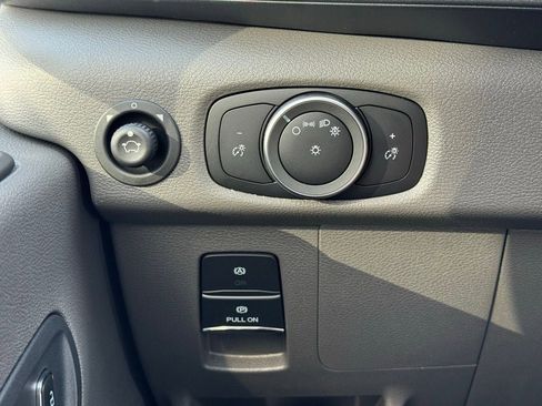 New 2025 Ford Transit 250 Low Roof image 24