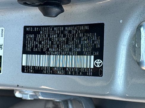 Used 2024 Toyota Corolla LE FWD image 44