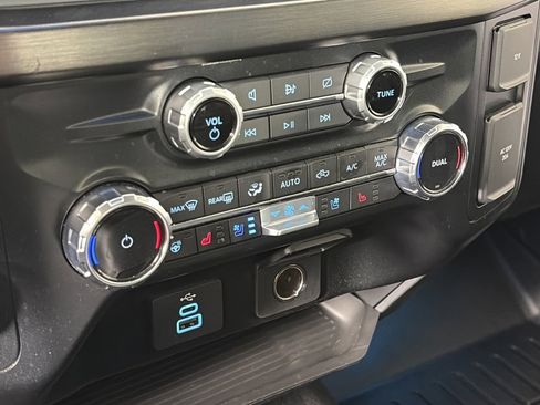 Certified 2023 Ford F350 Lariat w/ Sport Appearance Package image 20