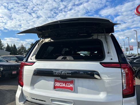 Used 2024 GMC Yukon Denali Ultimate AWD/4WD image 14