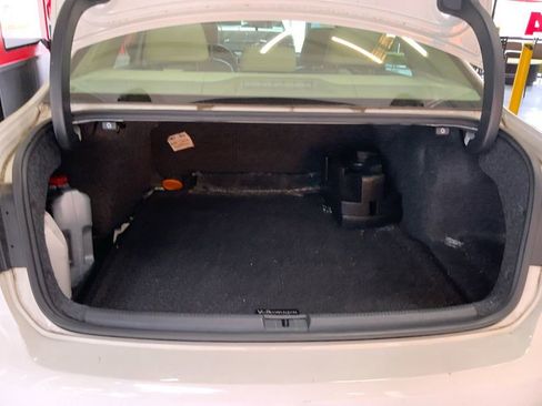 Used 2015 Volkswagen Passat 1.8T SE image 11