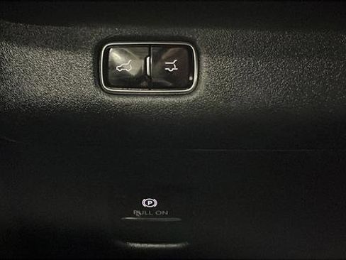 Used 2025 Lincoln Navigator L Reserve image 42