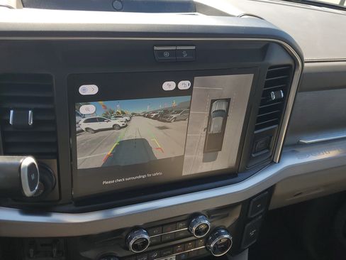 Used 2025 Ford F350 Platinum w/ Platinum Plus Package image 26