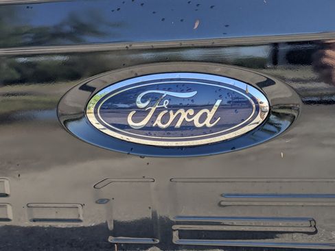 Used 2023 Ford F150 XLT w/ Equipment Group 302A High RWD image 13