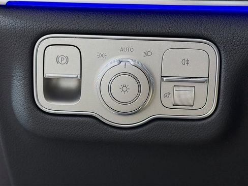 New 2026 Mercedes-Benz GLS 450 4MATIC image 11