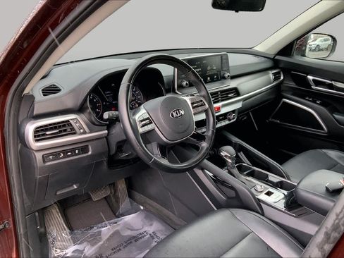 Used 2020 Kia Telluride LX FWD image 16