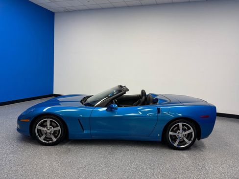 Used 2009 Chevrolet Corvette Convertible w/ Preferred Equipment Group RWD image 5