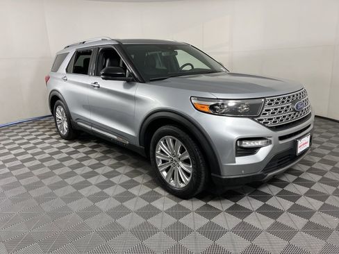 Used 2020 Ford Explorer Limited image 18