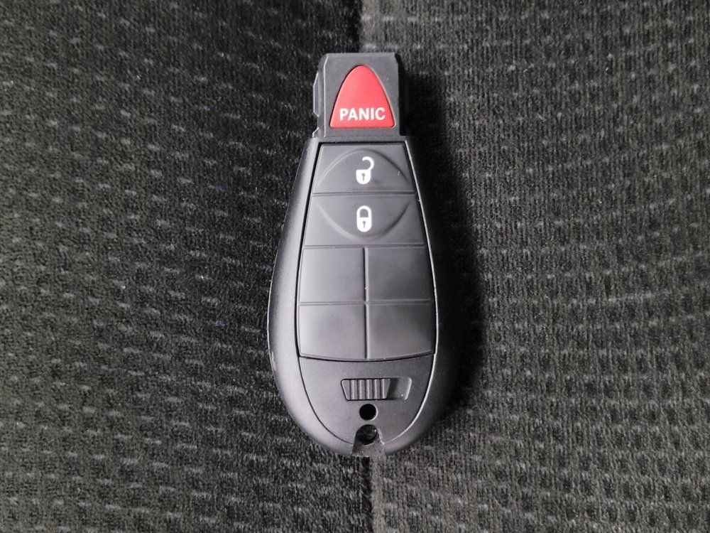 Used 2019 Dodge Grand Caravan SE w/ UConnect Hands-Free Group FWD image 32
