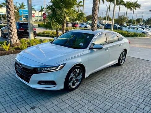 Used 2020 Honda Accord EX image 3