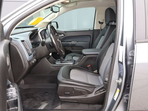 Used 2022 Chevrolet Colorado Z71 AWD/4WD image 7