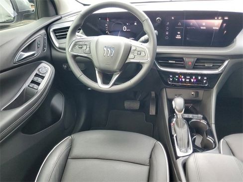 Certified 2025 Buick Encore GX Avenir image 14