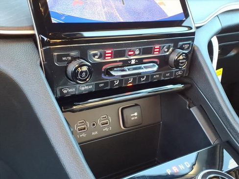 New 2025 Jeep Grand Cherokee Limited image 24