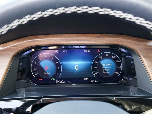 Certified 2025 Volkswagen Atlas SE image 24