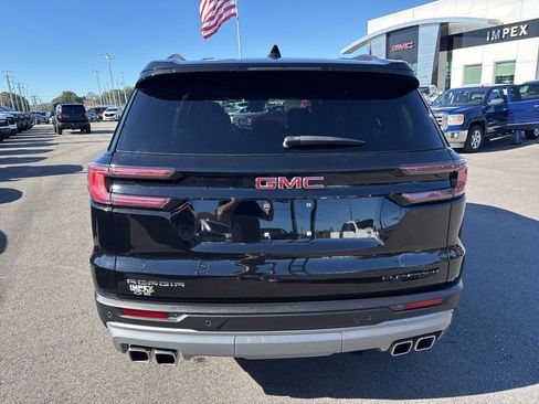 Used 2025 GMC Acadia Elevation FWD image 4
