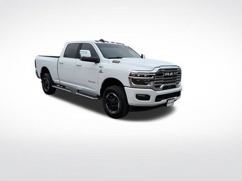Used 2026 RAM 3500 Laramie AWD/4WD image 7