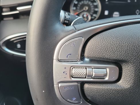 Certified 2024 Genesis GV70 2.5T w/ Select Package image 11