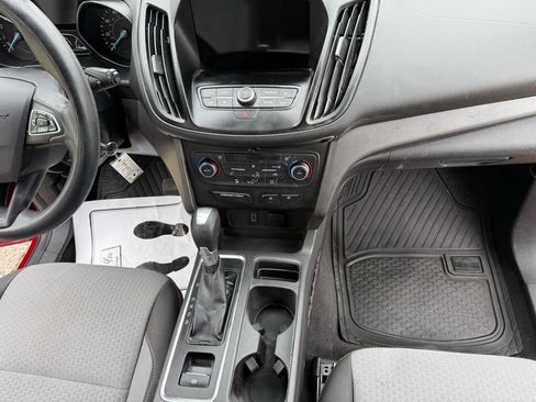 Used 2017 Ford Escape SE w/ Equipment Group 201A image 28