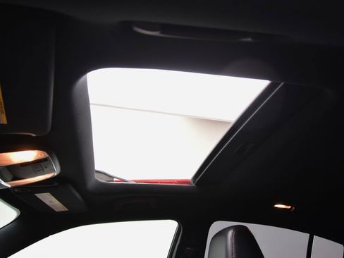 Used 2016 Dodge Charger R/T Scat Pack w/ Technology Group image 17