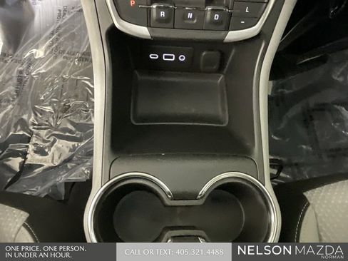 Used 2023 GMC Terrain SLE w/ Driver Convenience Package image 36