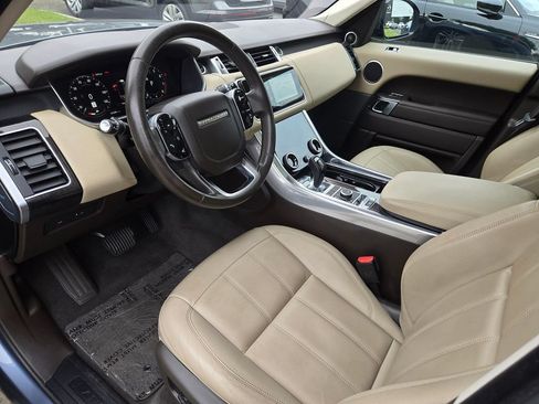 Used 2019 Land Rover Range Rover Sport SE AWD/4WD image 9