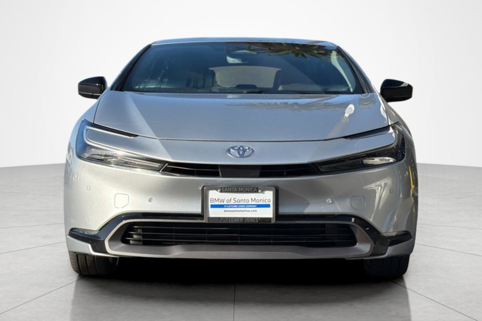 Used 2024 Toyota Prius XLE FWD image 8
