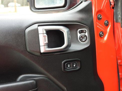 Used 2019 Jeep Wrangler Unlimited Sport S image 43