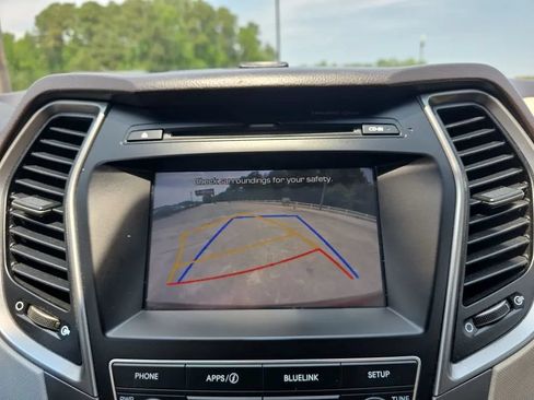 Used 2018 Hyundai Santa Fe Sport w/ 2.4L Value Package 02 FWD image 32
