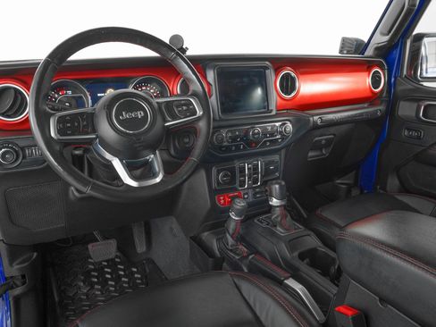 Used 2018 Jeep Wrangler Unlimited Rubicon image 16