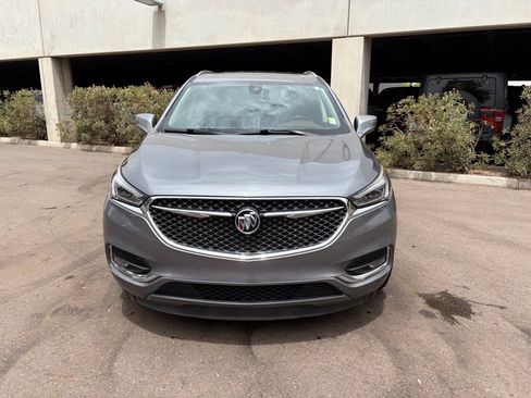 Used 2020 Buick Enclave Avenir w/ Avenir Technology Package FWD image 3