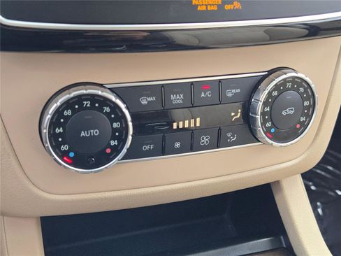 Used 2018 Mercedes-Benz GLE 350 4MATIC image 33