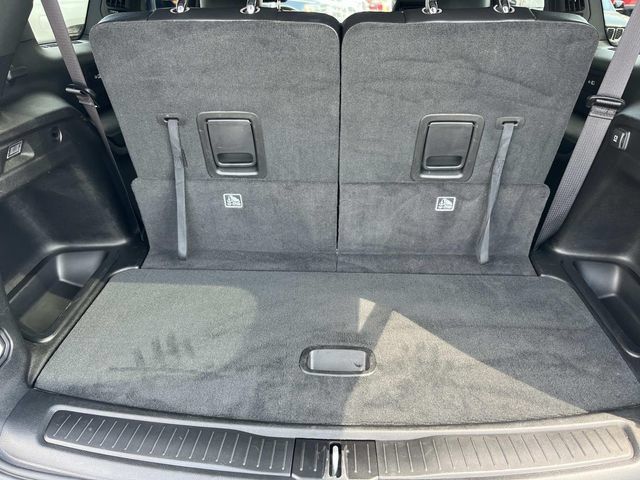 Used 2023 Jeep Grand Cherokee L Altitude AWD/4WD image 13