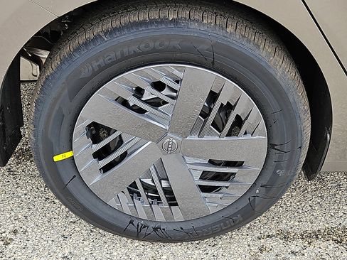 New 2026 Nissan Sentra SV FWD image 7