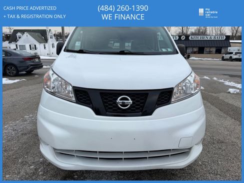 Used 2021 Nissan NV200 S w/ Back Door Glass Package image 2