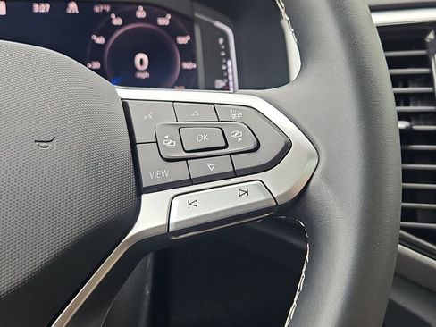 Used 2023 Volkswagen Atlas Cross Sport SEL AWD/4WD image 29