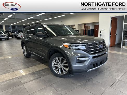 Used 2023 Ford Explorer XLT w/ Equipment Group 202A image 1