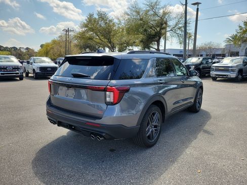 Used 2025 Ford Explorer ST w/ Sun And Sound Package image 3