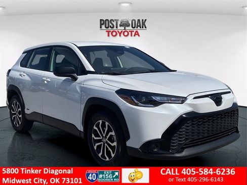 Used 2023 Toyota Corolla Cross S image 1