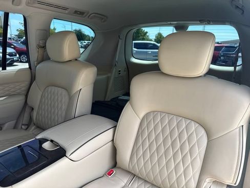 Used 2018 INFINITI QX80 2WD w/ Deluxe Technology Package image 31