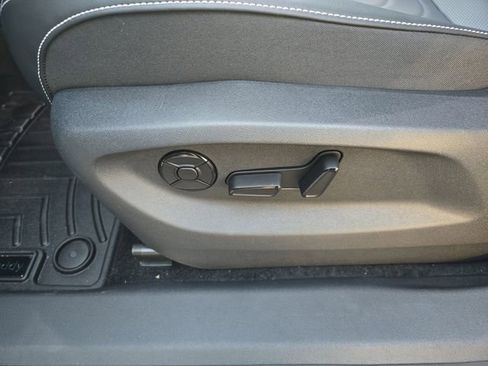 New 2026 Volkswagen Tiguan SE AWD/4WD image 29