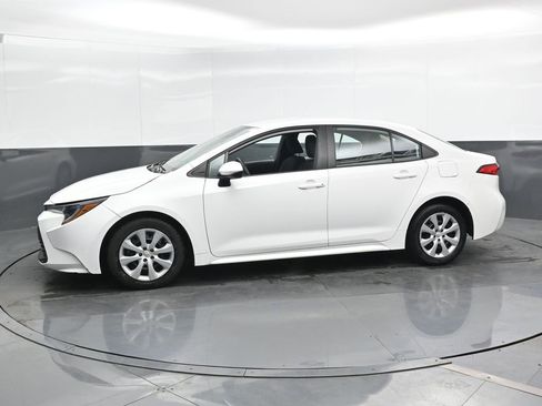 Used 2023 Toyota Corolla LE image 8