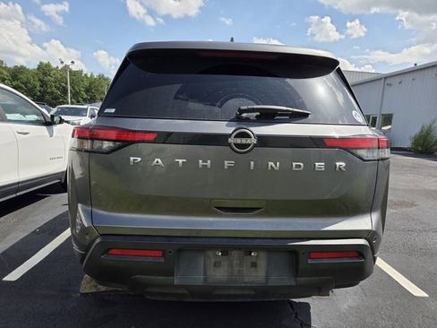 Used 2022 Nissan Pathfinder S FWD image 3