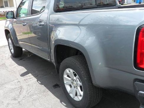 Used 2022 Chevrolet Colorado LT w/ LT Convenience Package image 6