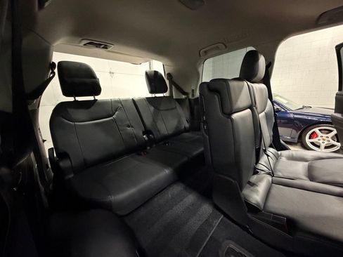 Used 2014 Lexus LX 570 4WD image 36
