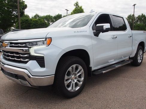 Used 2026 Chevrolet Silverado 1500 LTZ w/ LTZ Premium Package AWD/4WD image 3
