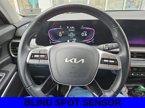 Used 2024 Kia Telluride S w/ S Sunroof Package image 9