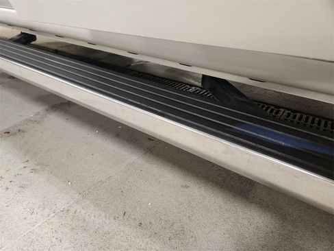 Certified 2025 Chevrolet Silverado 1500 High Country image 34