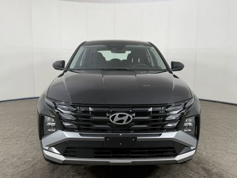 Used 2026 Hyundai Tucson SE AWD/4WD image 2