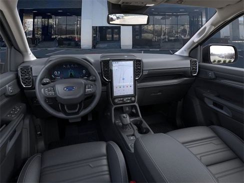 New 2025 Ford Ranger Lariat w/ FX4 Off-Road Package image 4