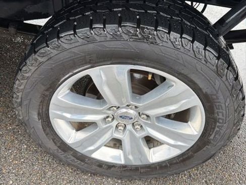 Used 2019 Ford F150 Platinum AWD/4WD image 26